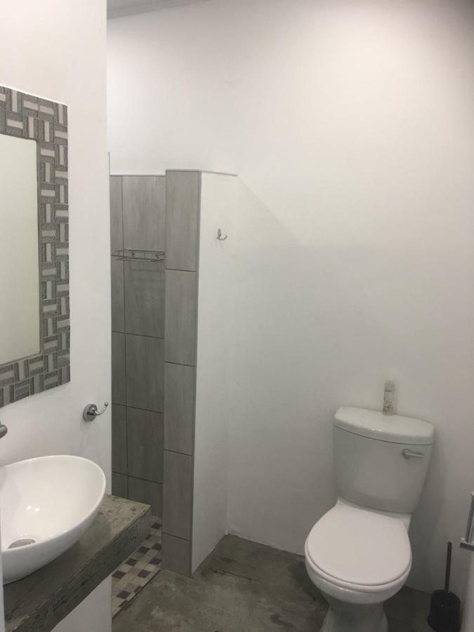 Ammabed Accommodation 卡利登 外观 照片